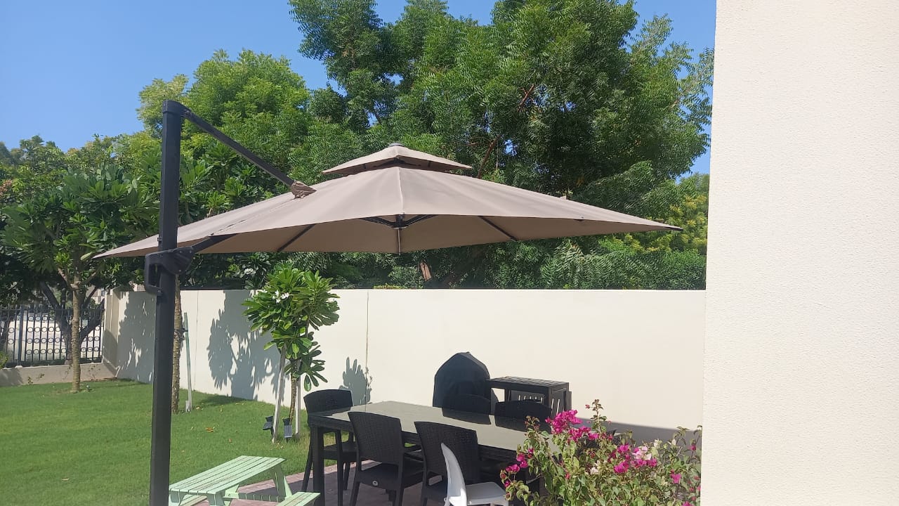 مظلة حديقة  مع قاعدة من الرخام - اللون الخاكي photo review