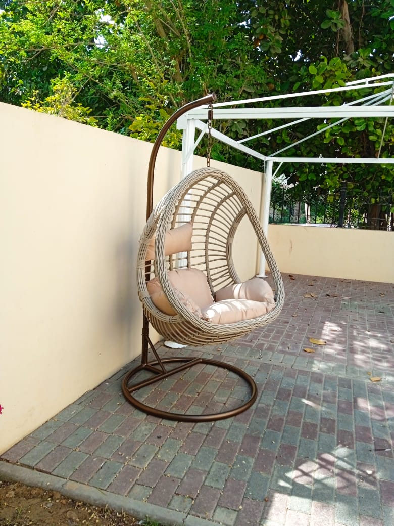 Swin Iron Frame PE Imitate Rattan Comfortable Swing Chair photo review